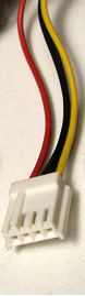 Mini-Molex / Berg-Stecker mit 4 d&uuml;nneren Pins, fr&uuml;her zur Stromversorgung von 3,5-Zoll Disketten-Laufwerken