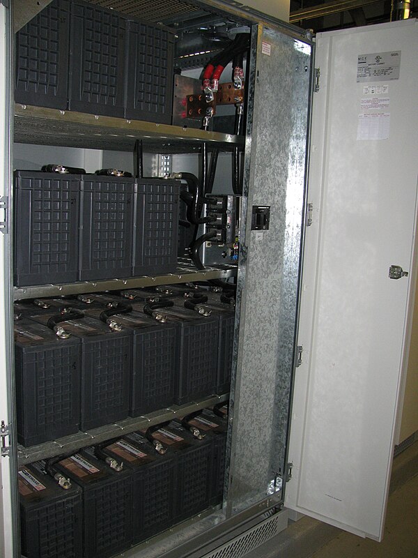 External battery cabinet for large UPS installations