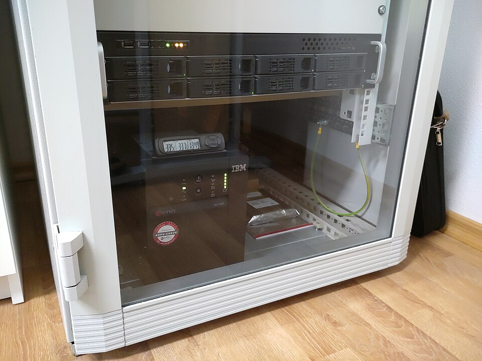 Line-Interactive UPS powering a server in 19-inch rack